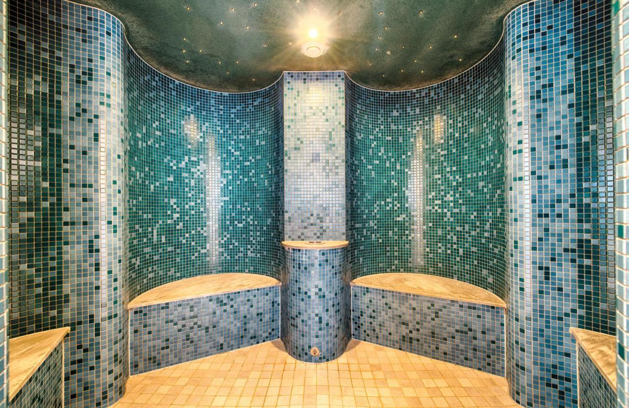 Leonardo Hotel&residenz 4*